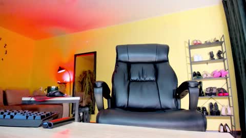 mistressTina online show from 13, 3, 2026