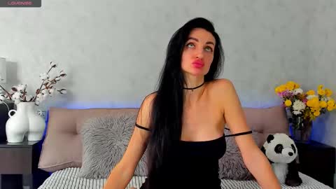 Snapshot of tina_mart chatting on 23, 10, 2025 Tina online show from 23, 10, 2025