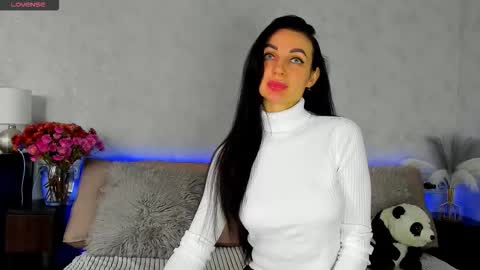 Snapshot of tina_mart chatting on 9, 11, 2025 Tina online show from 9, 11, 2025