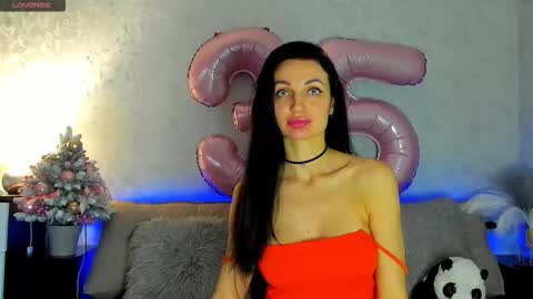 Snapshot of tina_mart chatting on 1, 12, 2025 Tina online show from 1, 12, 2025