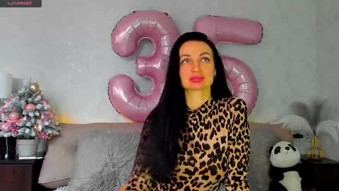 Snapshot of tina_mart chatting on 2, 12, 2025 Tina online show from 2, 12, 2025