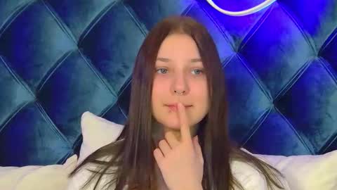 TinaBurton online show from 20, 11, 2025