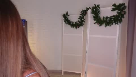 Tina online show from 4, 12, 2025