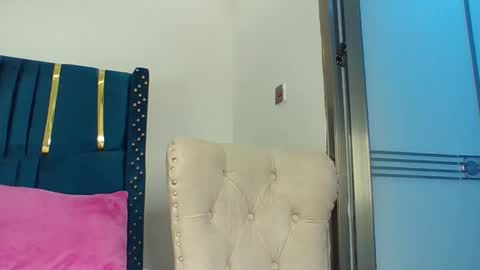 Snapshot of tinashe004 chatting on 29, 9, 2025 tinashe online show from 29, 9, 2025