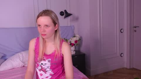 Snapshot of tinasiner chatting on 23, 12, 2024 tinasiner online show from 23, 12, 2024