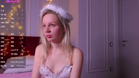 Snapshot of tinasiner chatting on 29, 12, 2024 tinasiner online show from 29, 12, 2024