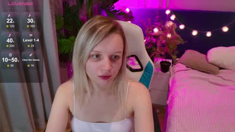 Snapshot of tinasiner chatting on 12, 1, 2025 tinasiner online show from 12, 1, 2025