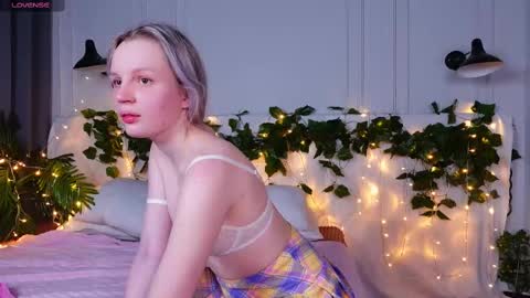 Snapshot of tinasiner chatting on 9, 3, 2025 tinasiner online show from 9, 3, 2025