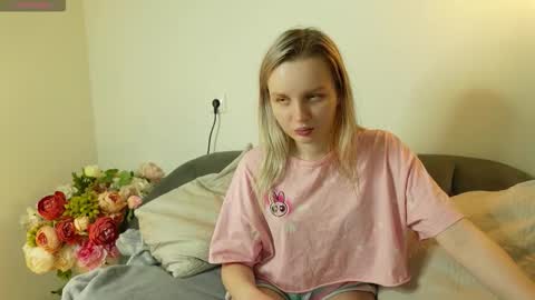 Snapshot of tinasiner chatting on 17, 11, 2025 tinasiner online show from 17, 11, 2025