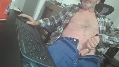 Snapshot of tincup430 chatting on 31, 10, 2025 5 day load on deck online show from 31, 10, 2025