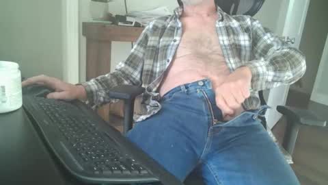 Snapshot of tincup430 chatting on 21, 11, 2025 5 day load on deck online show from 21, 11, 2025