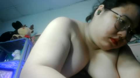 tini_bei online show from 28, 7, 2026