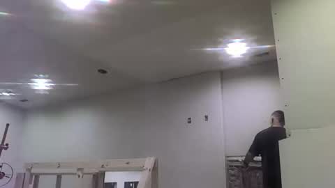 Snapshot of tinmon84 chatting on 15, 11, 2025 Dan online show from 15, 11, 2025