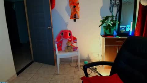 Snapshot of tinnadawson chatting on 25, 10, 2025 I AM BELLA ----------- follow my IG TINNS 69 online show from 25, 10, 2025