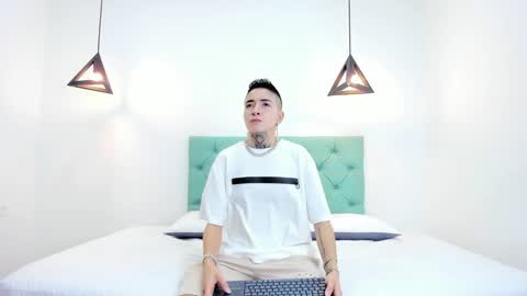 Snapshot of tinny_and_candy chatting on 11, 12, 2024 TINNY AND CANDY online show from 11, 12, 2024