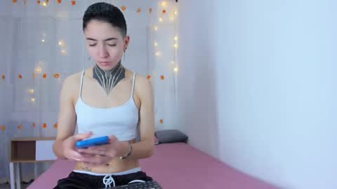 Snapshot of tinny_and_candy chatting on 3, 11, 2025 TINNY AND CANDY online show from 3, 11, 2025