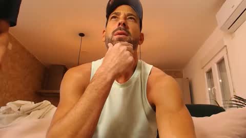 Snapshot of tinoclandestino chatting on 27, 11, 2025 tinoclandestino online show from 27, 11, 2025