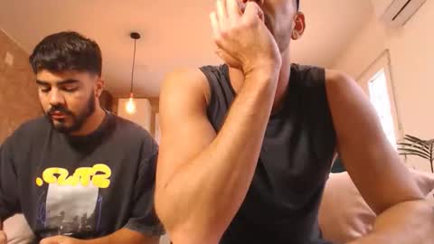 Snapshot of tinoclandestino chatting on 14, 12, 2025 tinoclandestino online show from 14, 12, 2025