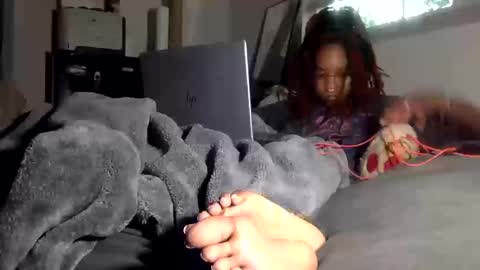 Snapshot of tiny_cupcake2 chatting on 17, 10, 2025 cupcake online show from 17, 10, 2025