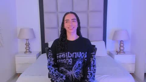 Thomm  Independent Model online show from 19, 2, 2026