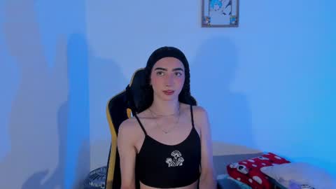 Thomm  Independent Model online show from 25, 6, 2026
