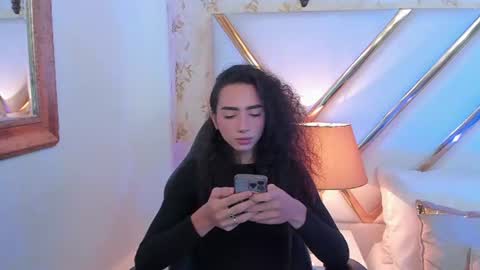 Thomm  Independent Model online show from 26, 7, 2026