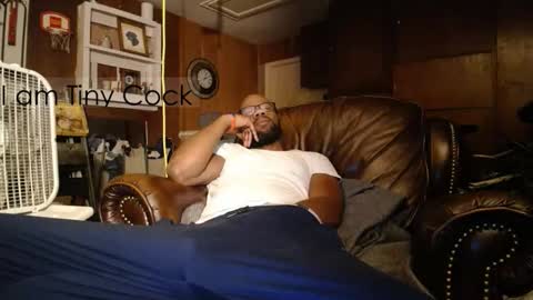 Snapshot of tinycock_1979 chatting on 5, 11, 2025 tinycock_1979 online show from 5, 11, 2025