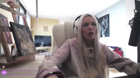 stage Kylie Sinner  brand CLITBAIT online show from 3, 3, 2026