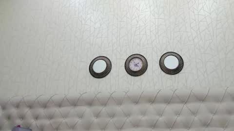 Tinnyrose online show from 5, 2, 2026