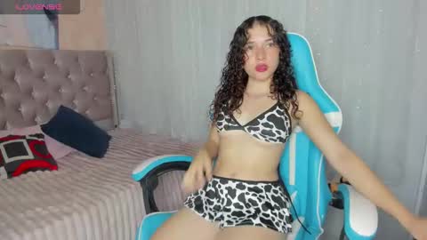 Snapshot of tinysophi chatting on 24, 10, 2025 tinysophi online show from 24, 10, 2025