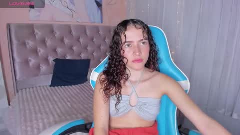 Snapshot of tinysophi chatting on 10, 11, 2025 tinysophi online show from 10, 11, 2025