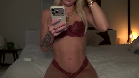 tinytayy online show from 21, 2, 2026