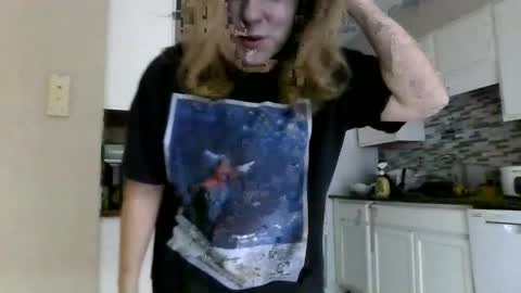 Snapshot of tinywithtiddies chatting on 11, 9, 2025 tinywithtiddies online show from 11, 9, 2025