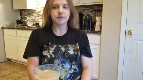 Snapshot of tinywithtiddies chatting on 21, 10, 2025 tinywithtiddies online show from 21, 10, 2025