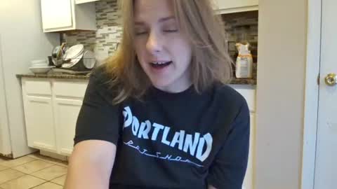 Snapshot of tinywithtiddies chatting on 25, 10, 2025 tinywithtiddies online show from 25, 10, 2025