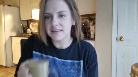 Snapshot of tinywithtiddies chatting on 6, 11, 2025 tinywithtiddies online show from 6, 11, 2025