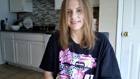 Snapshot of tinywithtiddies chatting on 20, 12, 2025 tinywithtiddies online show from 20, 12, 2025