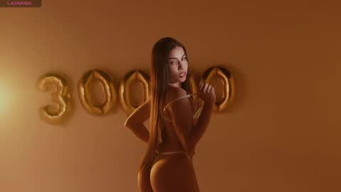 Snapshot of tiphani_walker_ chatting on 9, 1, 2025 Tiphani Walker online show from 9, 1, 2025