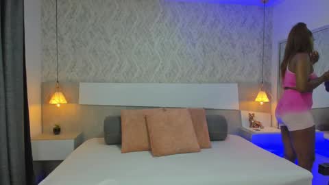 Tisha online show from 13, 4, 2026