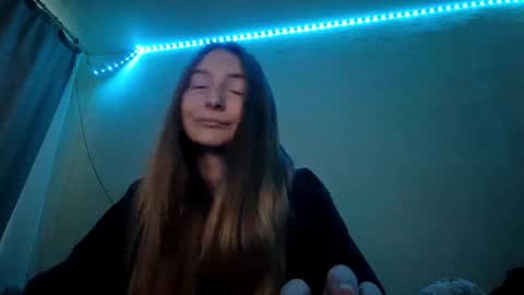 Snapshot of tishabhagat chatting on 19, 11, 2025 Hi Im Carry 18 years old online show from 19, 11, 2025