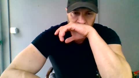 titan_heart online show from 4, 7, 2026