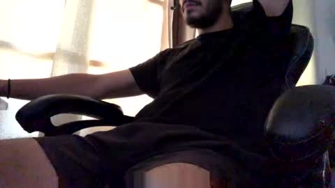 Snapshot of titanenh chatting on 5, 3, 2025 Titan online show from 5, 3, 2025