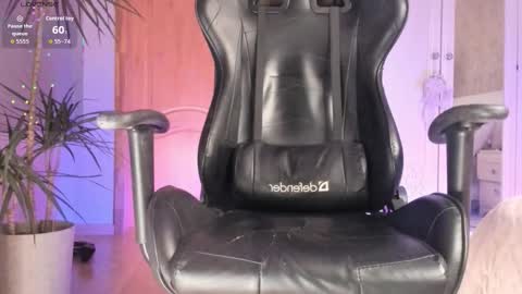 Snapshot of titioneloveee chatting on 12, 11, 2025 titioneloveee online show from 12, 11, 2025