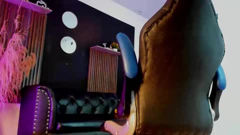 Snapshot of titobell10 chatting on 6, 6, 2026 titobell10 online show from 6, 6, 2026