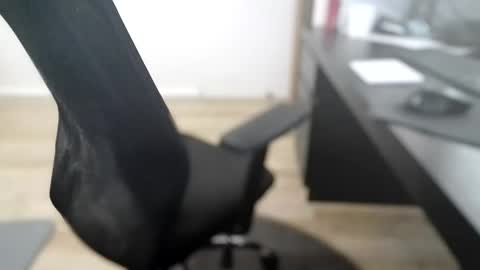 titsthebest online show from 13, 10, 2025