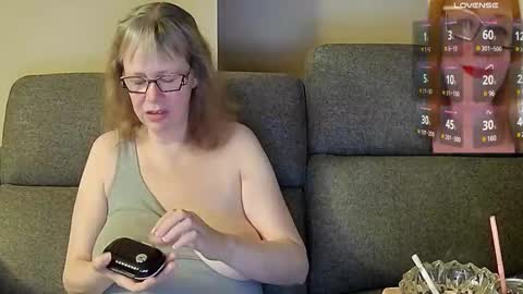 Snapshot of tittylandqc chatting on 10, 2, 2025 tittylandqc online show from 10, 2, 2025