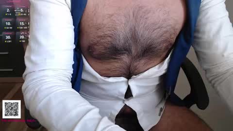 Snapshot of toaster1993 chatting on 28, 11, 2025 Leonel online show from 28, 11, 2025