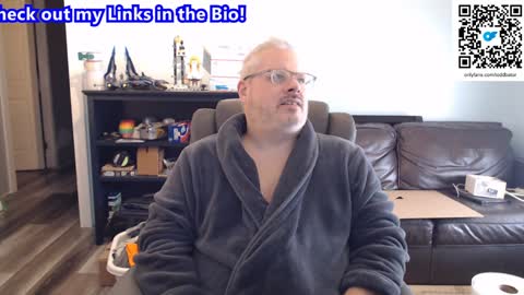 Snapshot of toddbator chatting on 3, 2, 2025 Todd Bator online show from 3, 2, 2025