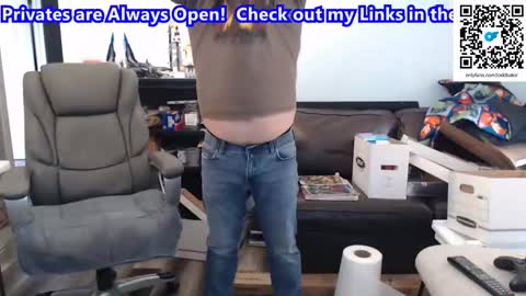 Snapshot of toddbator chatting on 5, 3, 2025 Todd Bator online show from 5, 3, 2025