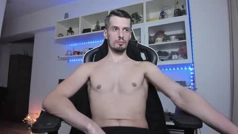 Snapshot of toddclaytonn chatting on 14, 12, 2025 Todd online show from 14, 12, 2025